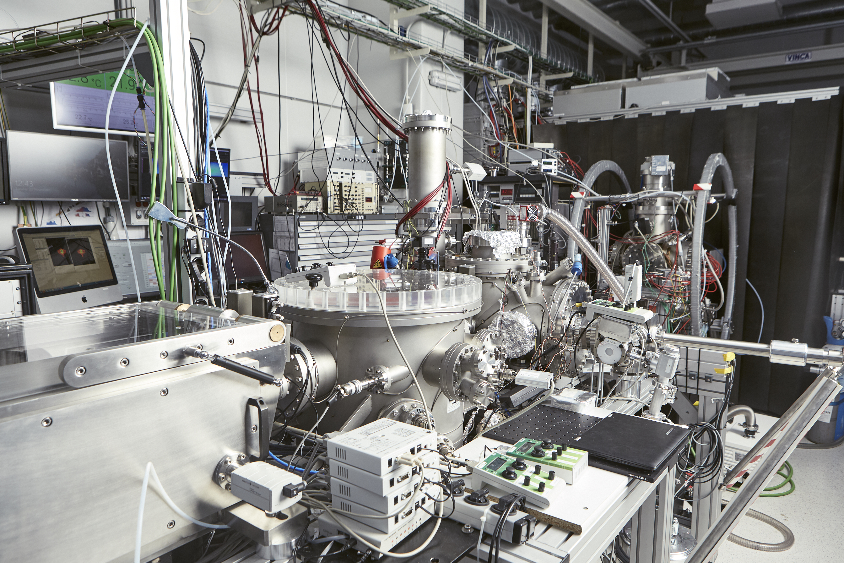 ICFO_Attosecond-SXR-beamline-Reaction-Microscope.jpg